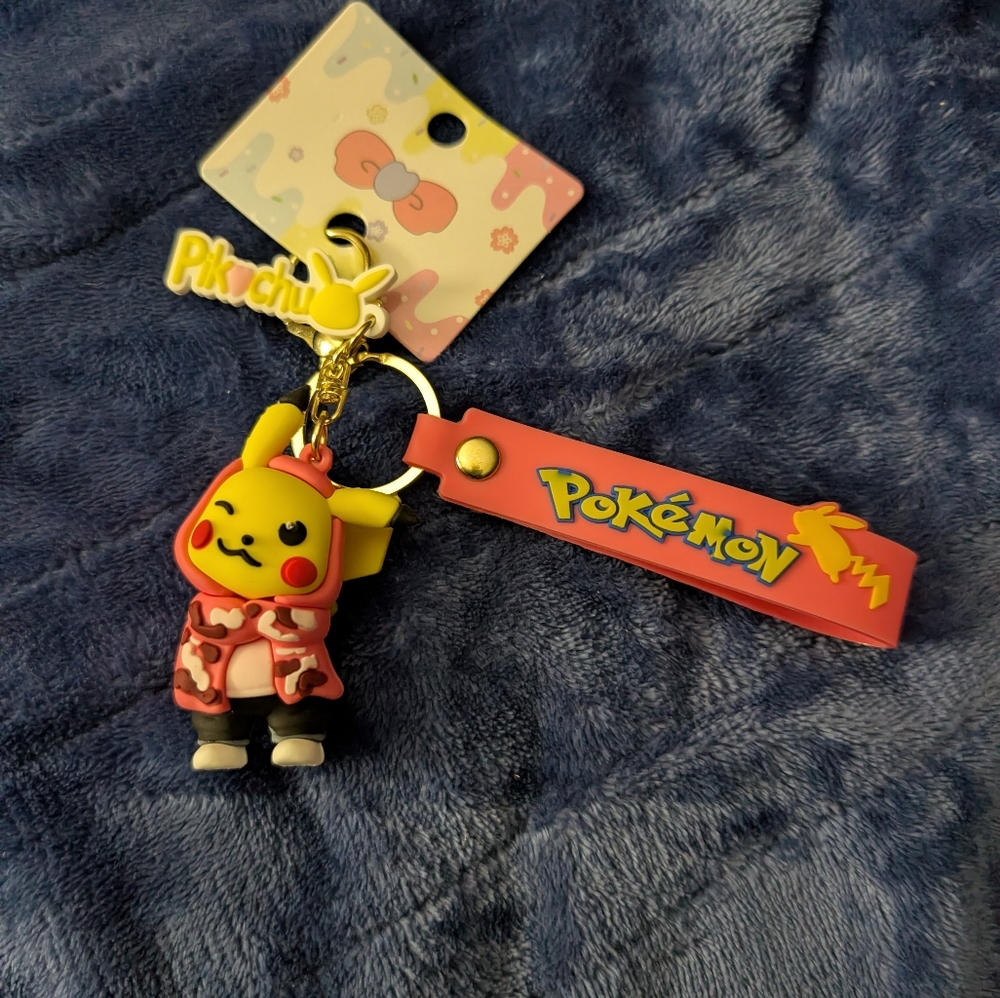 🦋 New Pokemon Pikachu Keychain